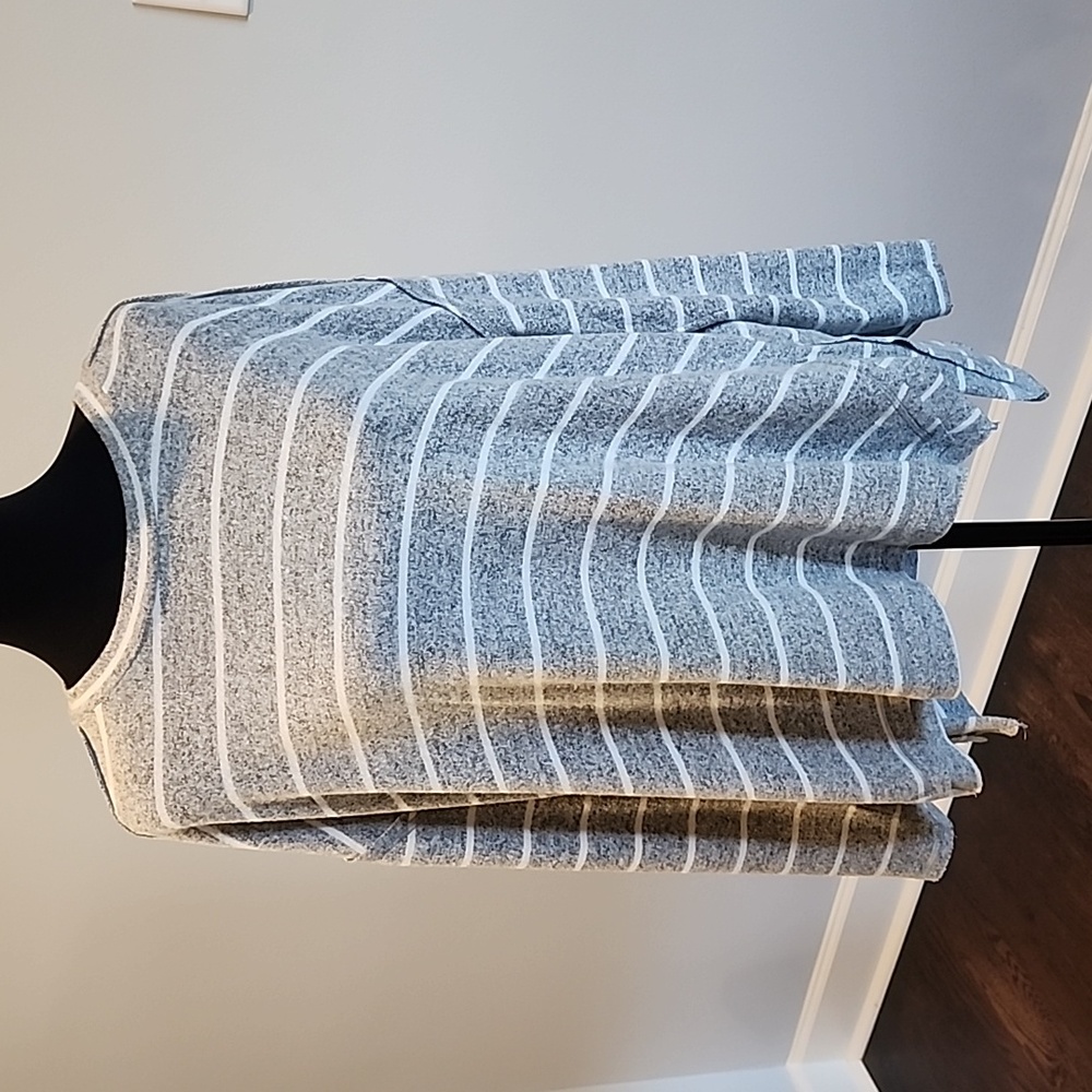 Jodiful gray & white stripe tunic sweater